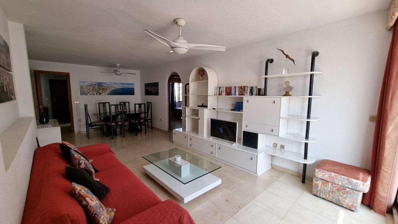 Atico Con Terraza Y 2 Habitaciones En Casco Antiguo เบนิดอร์ม ภายนอก รูปภาพ